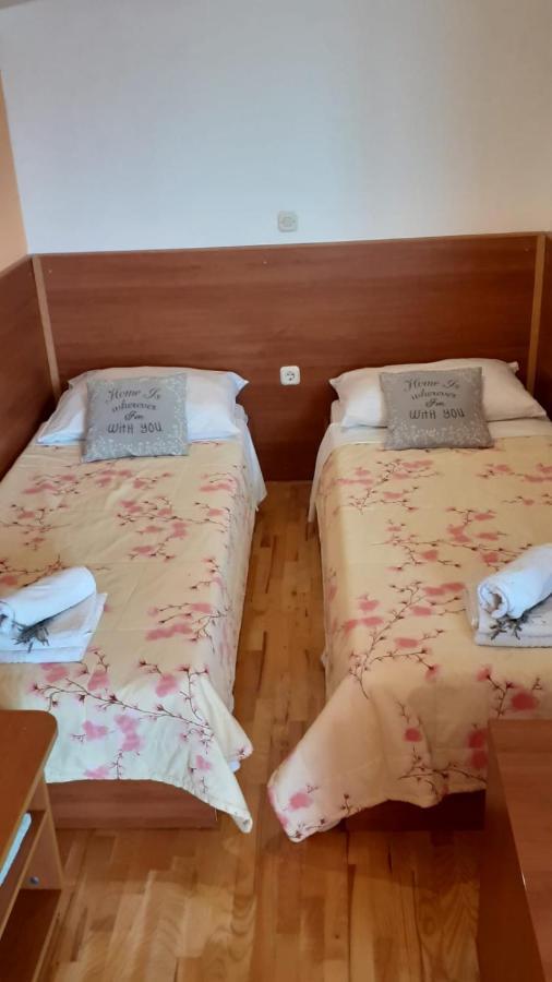 Apartments Veni Up Starigrad Paklenica Luaran gambar