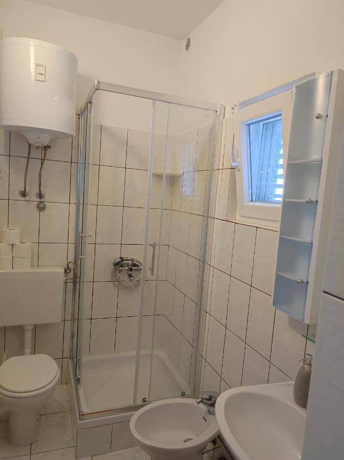 Apartments Veni Up Starigrad Paklenica Luaran gambar